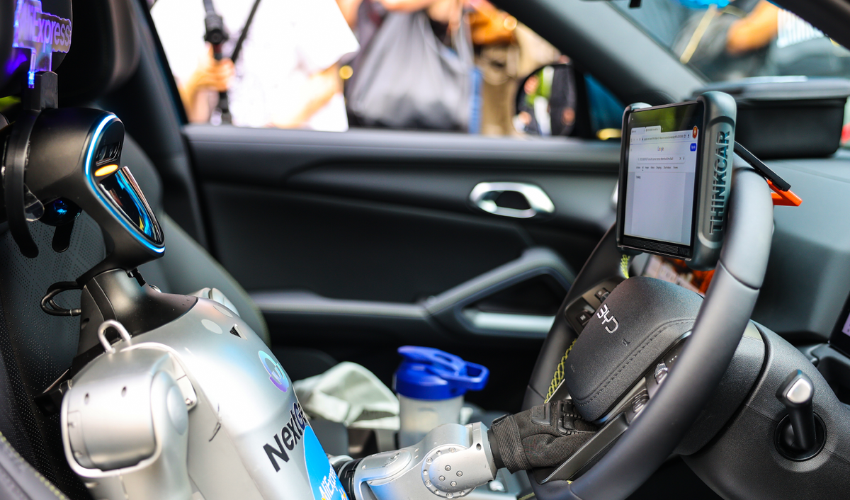 A Robot Sat in the Driver's Seat: THINKCAR and MUCAR Brought AI Diagnostics to 200+ KOLs at the AliExpress Brand+ Summer Party in London